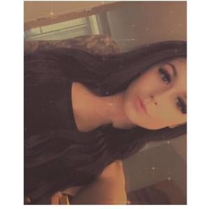 Meet your Posher, Danielle